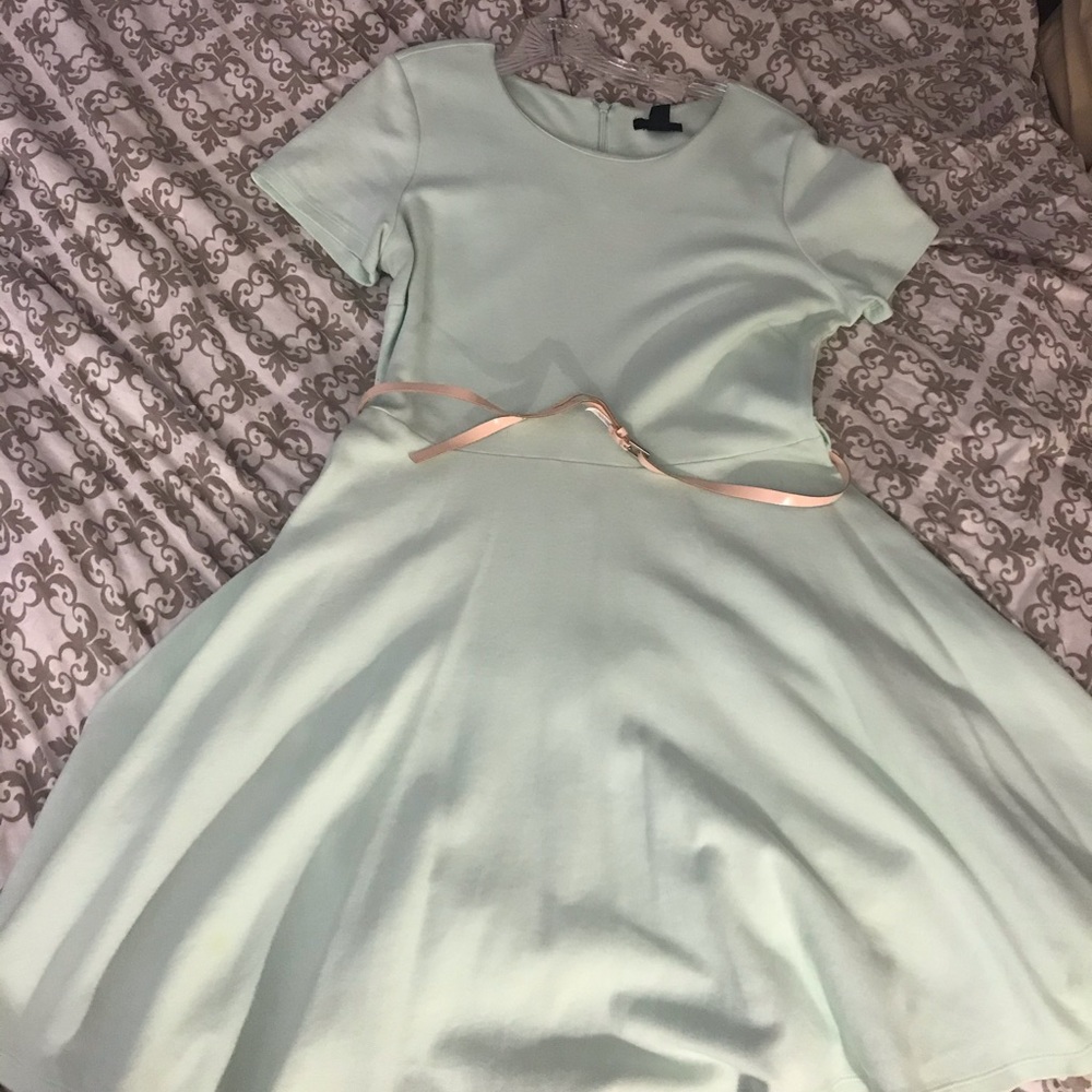Mint green dress with pastel pink belt-L